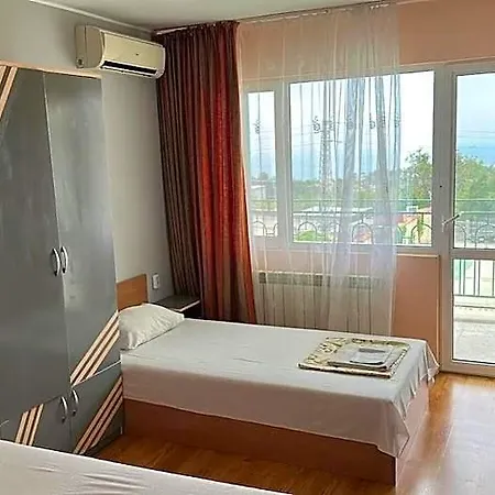 Hayat Ltd Готель 3*