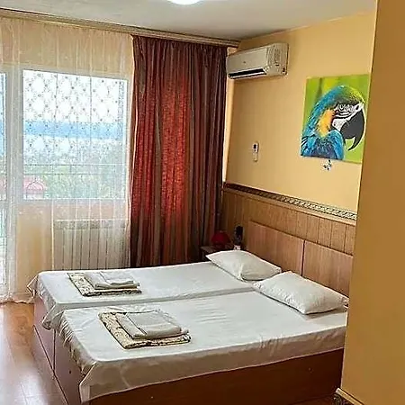 Hayat Ltd 3* Варна