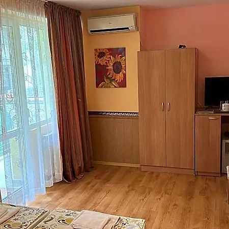 Hayat Ltd 3* Варна